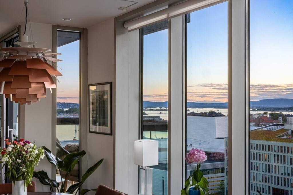 Modern 2Bed Room Sea View Apartment @ Oslo Barcode Exterior photo