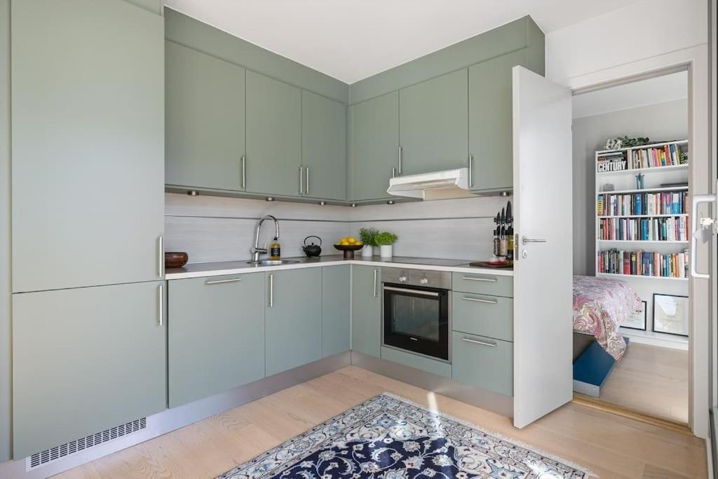 Modern 2Bed Room Sea View Apartment @ Oslo Barcode Exterior photo