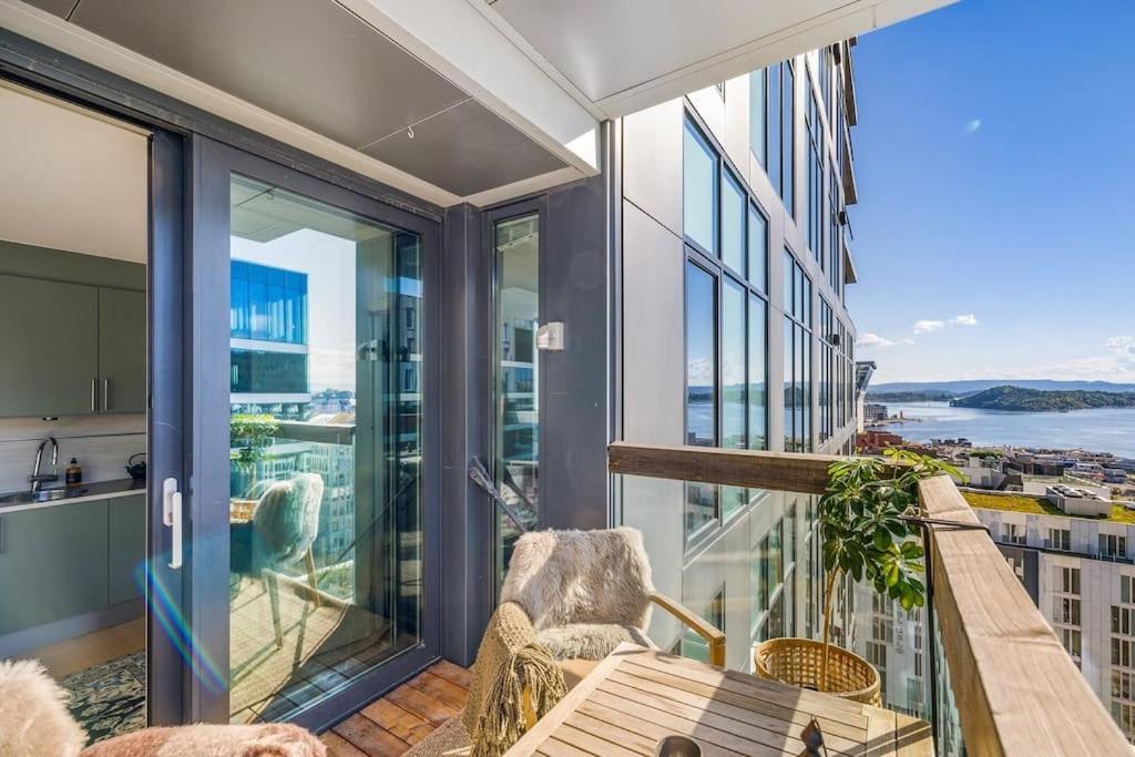 Modern 2Bed Room Sea View Apartment @ Oslo Barcode Exterior photo
