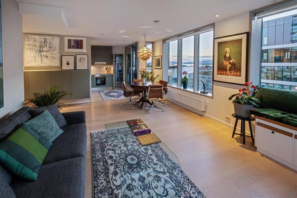 Modern 2Bed Room Sea View Apartment @ Oslo Barcode Exterior photo